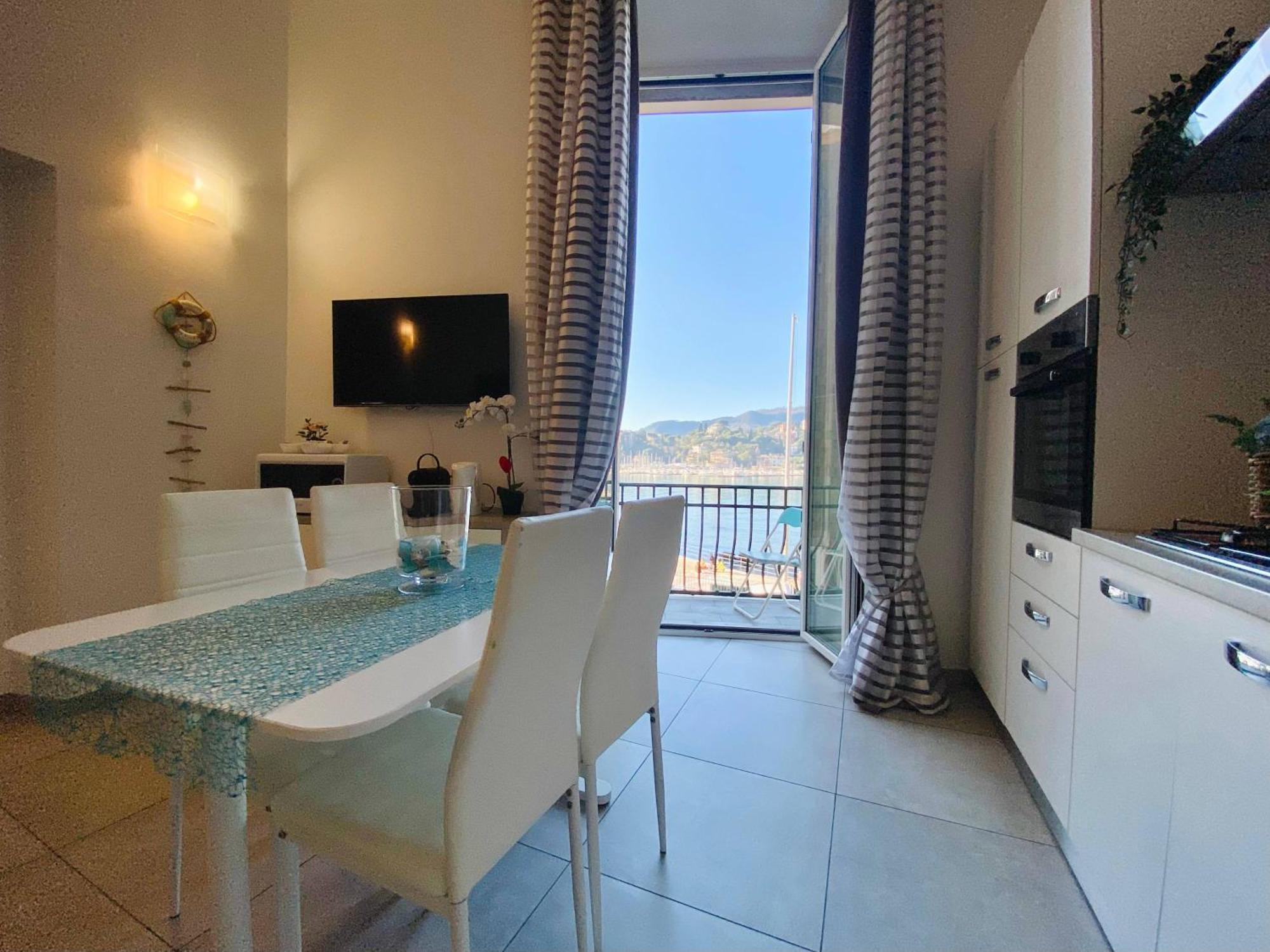 Alla Casa Rosa Al Mare- Centrale A Di Fronte Al Mare- Emozionante- Garage Privato Gratuito A 800 Mt- Aria Condizionata-Wifi Rapallo Kültér fotó