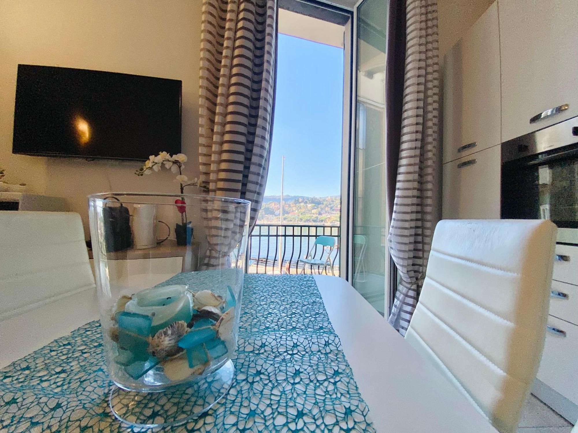 Alla Casa Rosa Al Mare- Centrale A Di Fronte Al Mare- Emozionante- Garage Privato Gratuito A 800 Mt- Aria Condizionata-Wifi Rapallo Kültér fotó